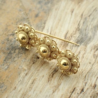 Golden Zeeland button brooch Image 2 of Golden Zeeland button brooch