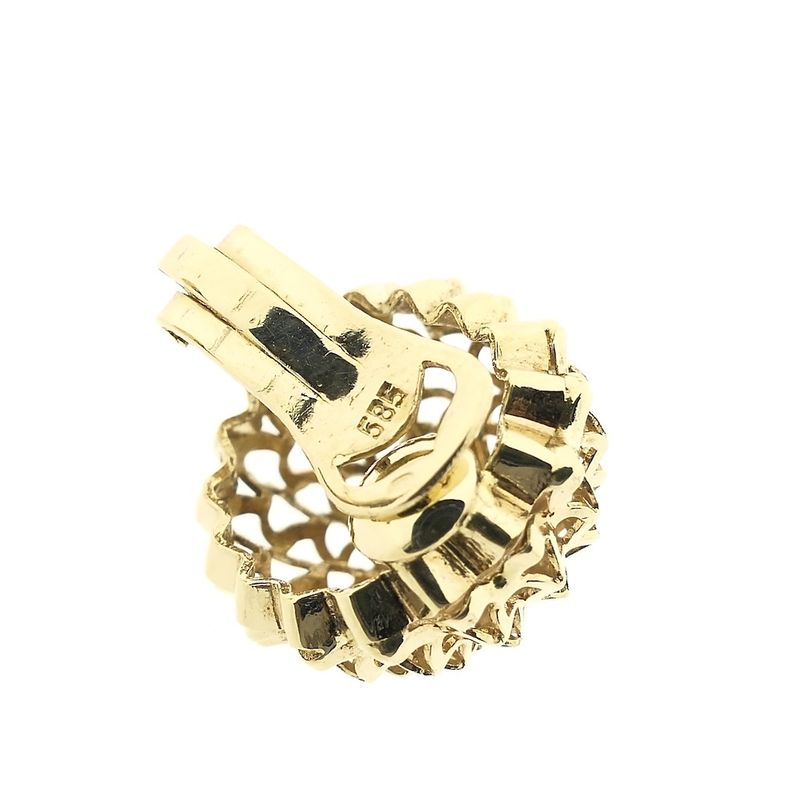 Image 5 of Vintage gold clip-on earrings