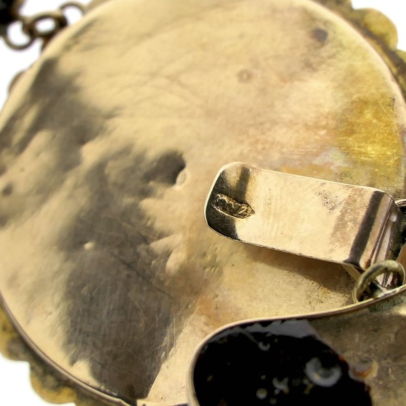 Image 6 of Antique glass bead bracelet with gold clasp