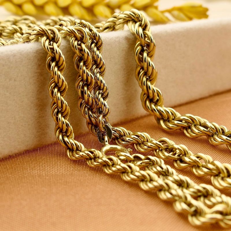 Afbeelding 2 van Gouden gedraaide schakelketting