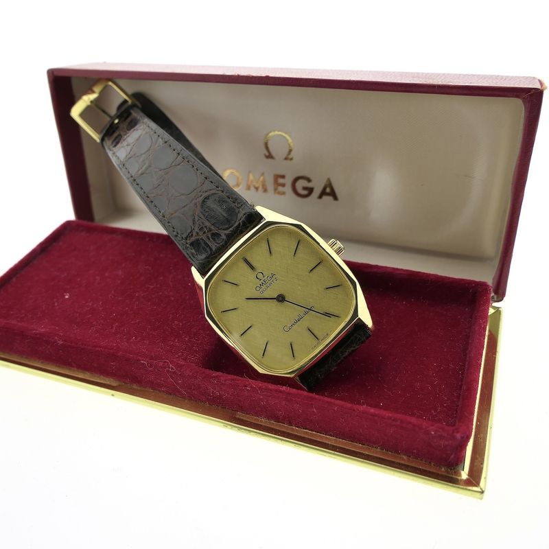 Image 4 of Omega Constellation; Vintage 18k gold men's watch with a linen dial