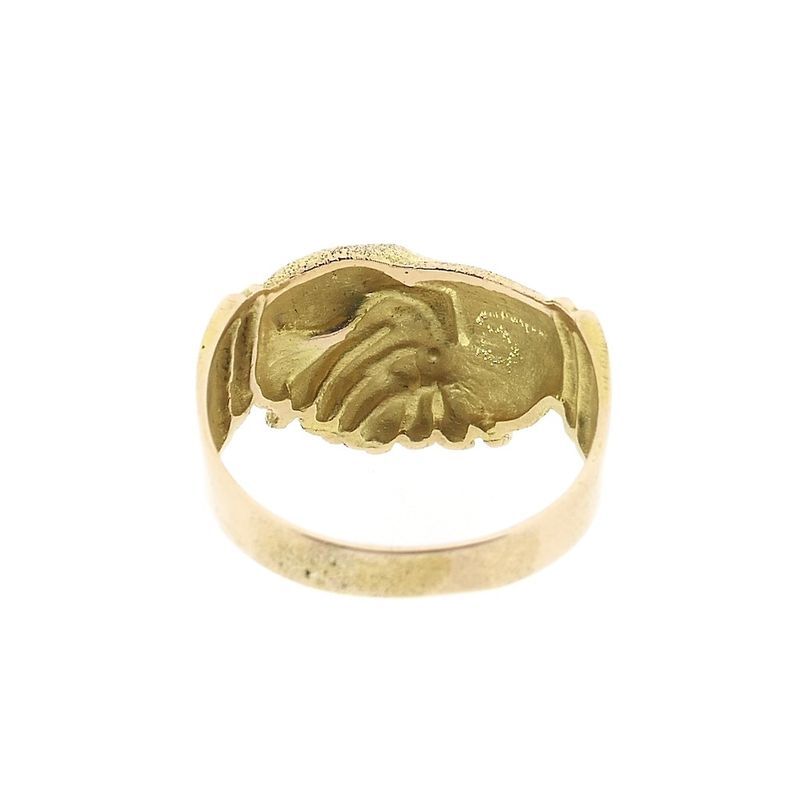 Image 4 of Two-tone gold ring with two holding hands | 19th century