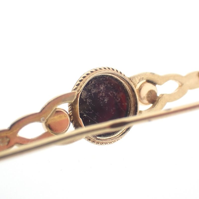 Image 7 of Vintage gold brooch with garnet
