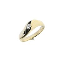 Two-tone gold solitaire ring with diamond