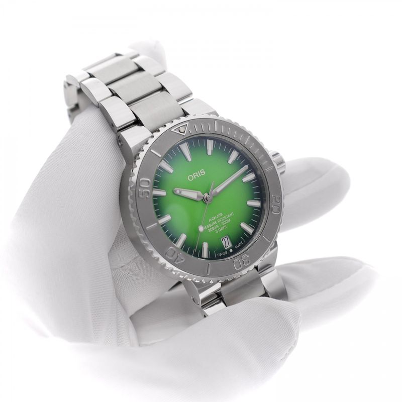 Image 13 of Oris Aquis 'Payoon Ltd.' Automatic Watch