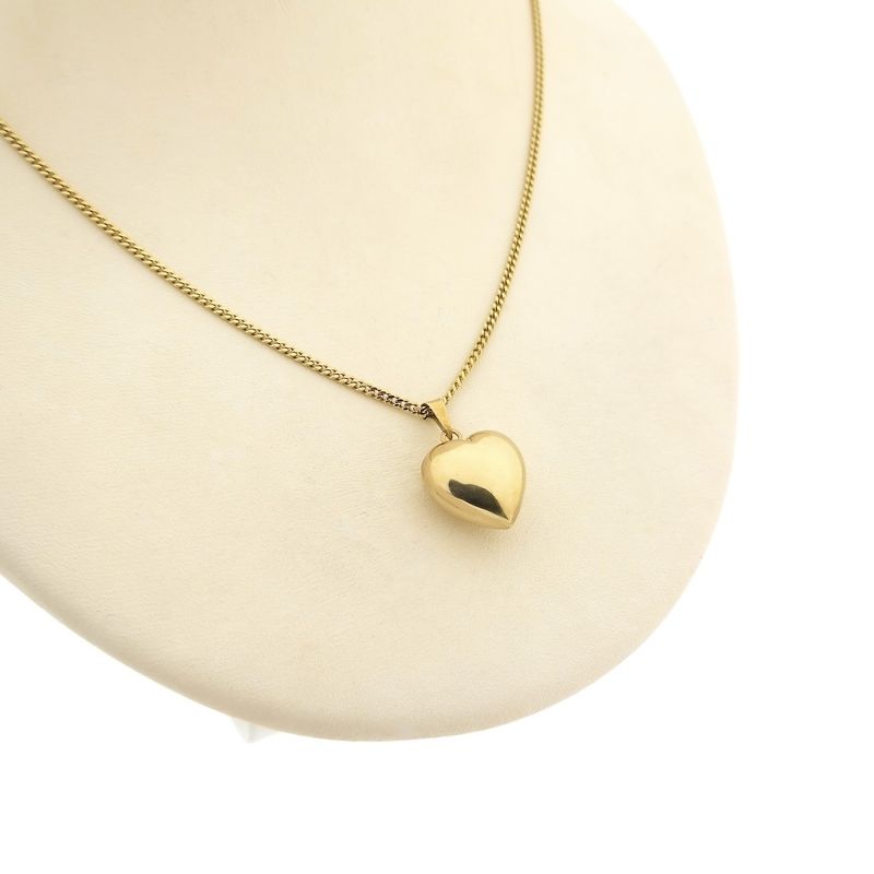 Image 4 of Gold pendant of a heart