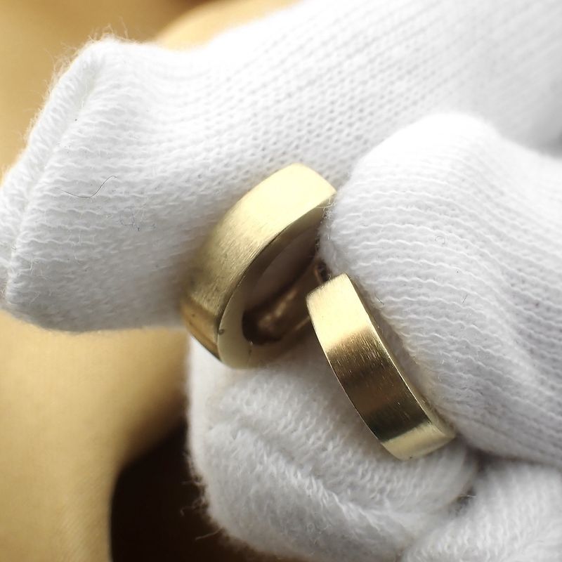 Image 2 of Gold matte earrings | Ø 14.5 mm