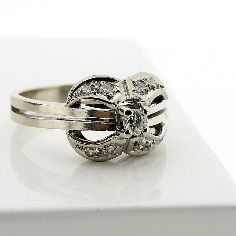 Image 6 of Vintage white gold ring with diamonds; Art Deco | 0.22 ct.