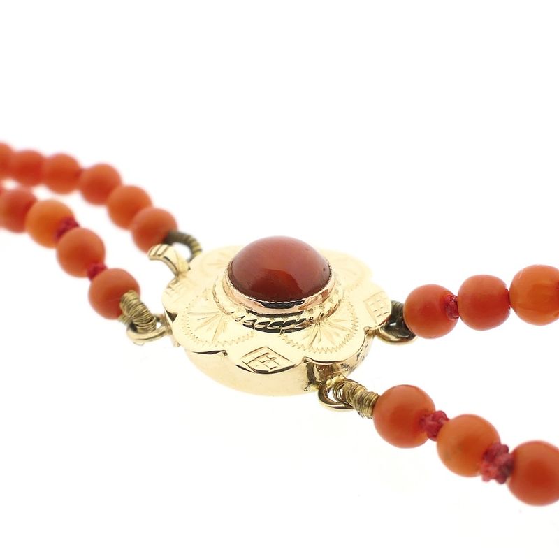 Image 7 of Red coral bead choker with gold clasp; Antique | 35.5 cm