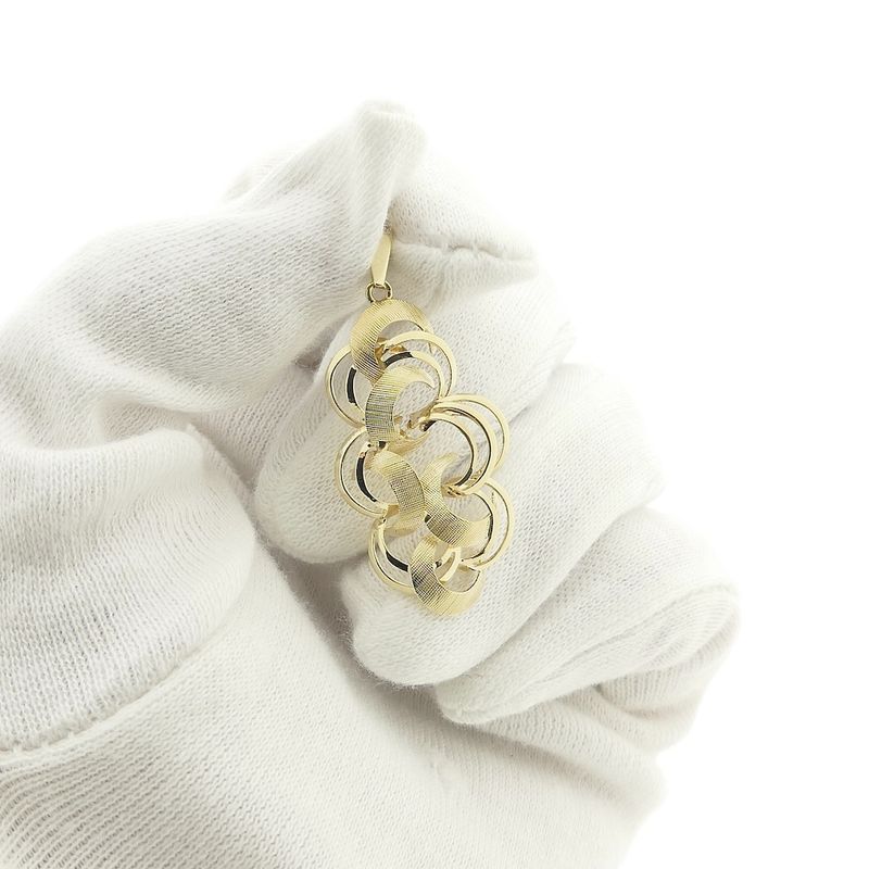 Image 2 of Vintage gold pendant