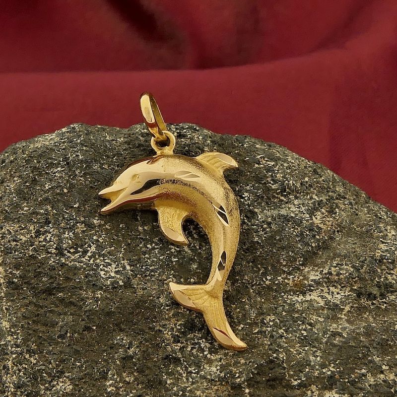 Image 2 of 18 carat gold dolphin pendant