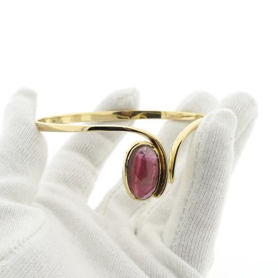 Image 1 of 18-karat gold fantasy/bangle bracelet with pink tourmaline; Petit dor | Ø 65 mm