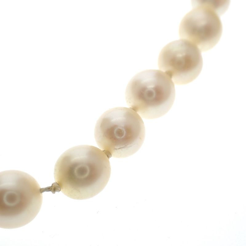 Image 3 of Antique pearl necklace with gold clasp