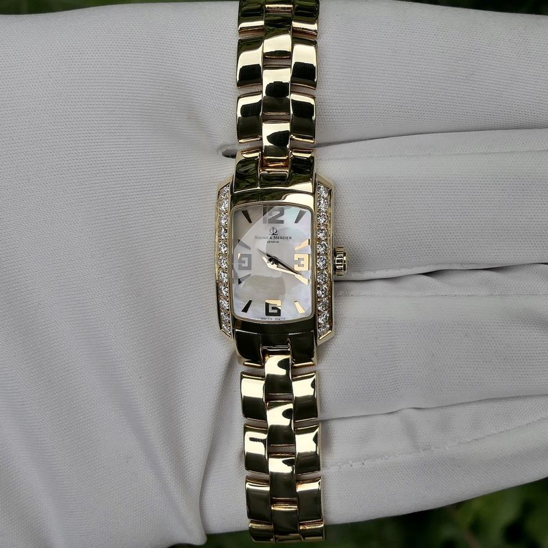 Image 19 of Baume & Mercier Hampton Milleis 65370; 18k gold women's watch with diamonds
