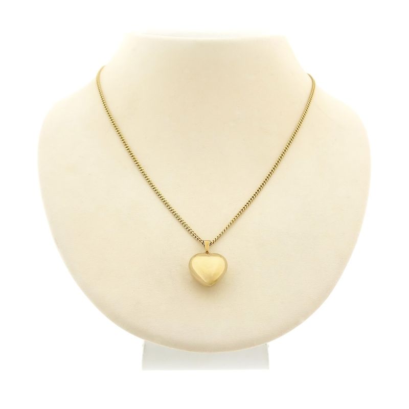 Image 3 of Gold pendant of a heart