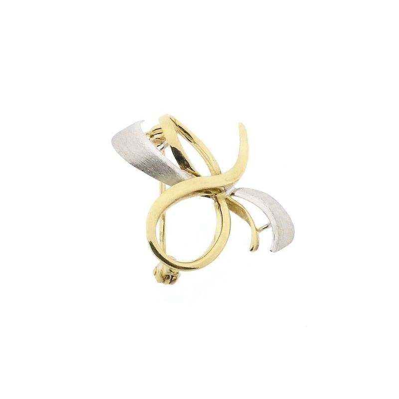 Image 10 of Two-tone gold brooch as a bow