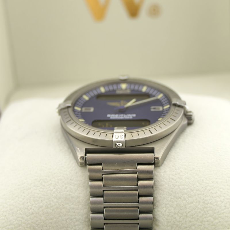 Image 16 of Breitling Aerospace E56060; Analog/digital men's watch