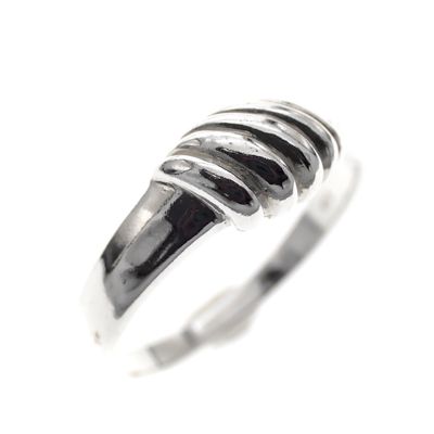 Image 1 of Silver ladies ring