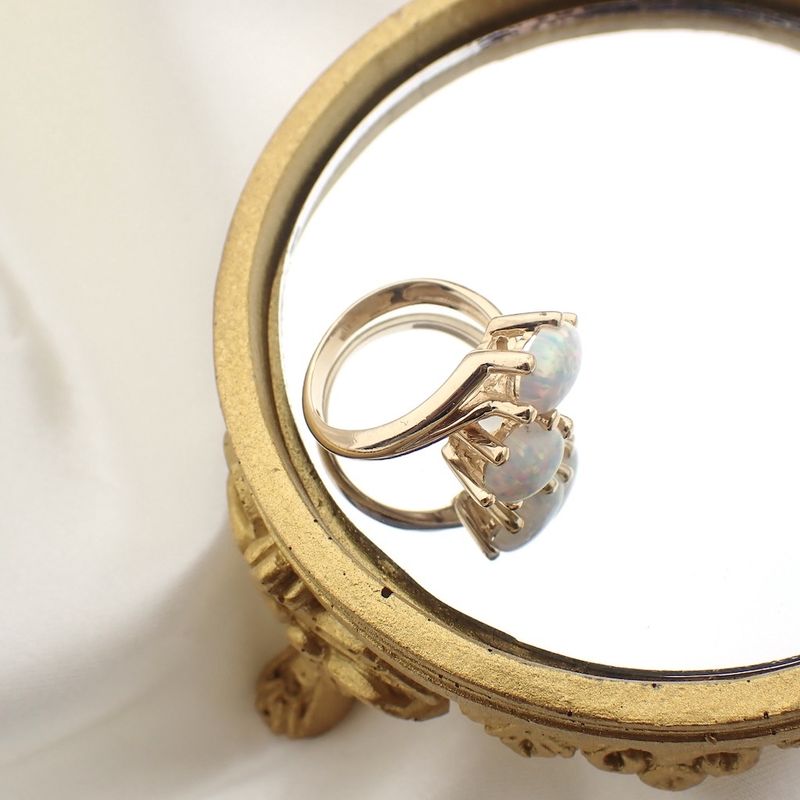 Image 6 of Gold ring with white opal | Toi et moi