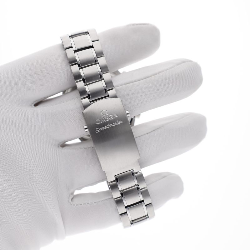 Image 15 of Omega Speedmaster Date 'Chronometer' 3211.31.00; Chronograph men's watch