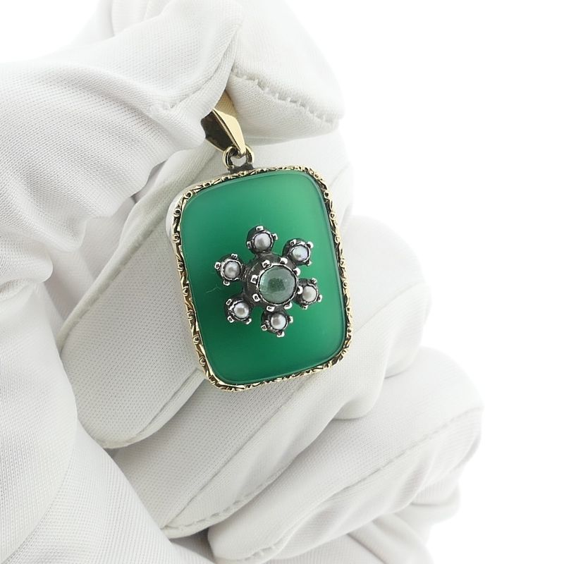 Image 2 of Gold/silver pendant with a mix of gemstones