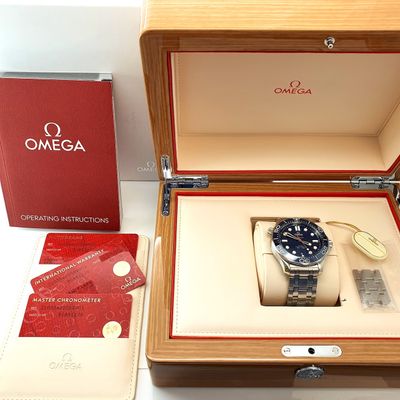 Omega Seamaster Ceramic cal. 8800; Men's watch Image 2 of Omega Seamaster Ceramic cal. 8800; Men's watch