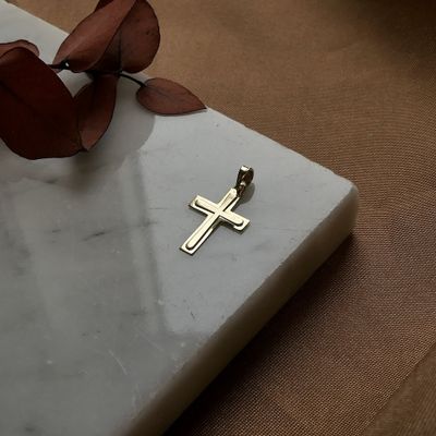 Image 2 of Gold pendant of a cross