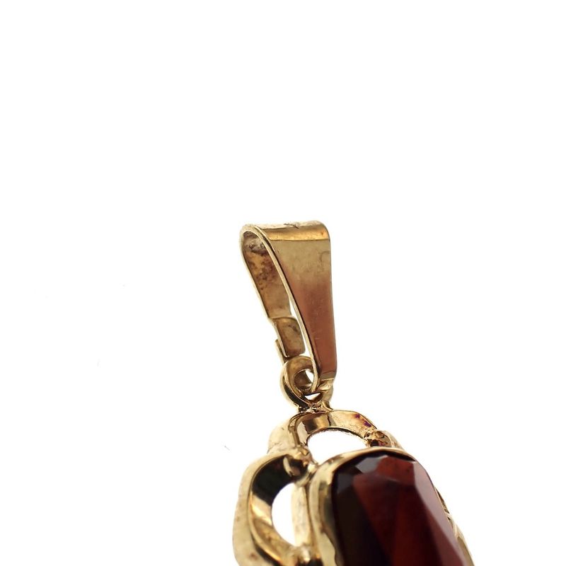 Image 6 of Vintage gold pendant with garnet stone