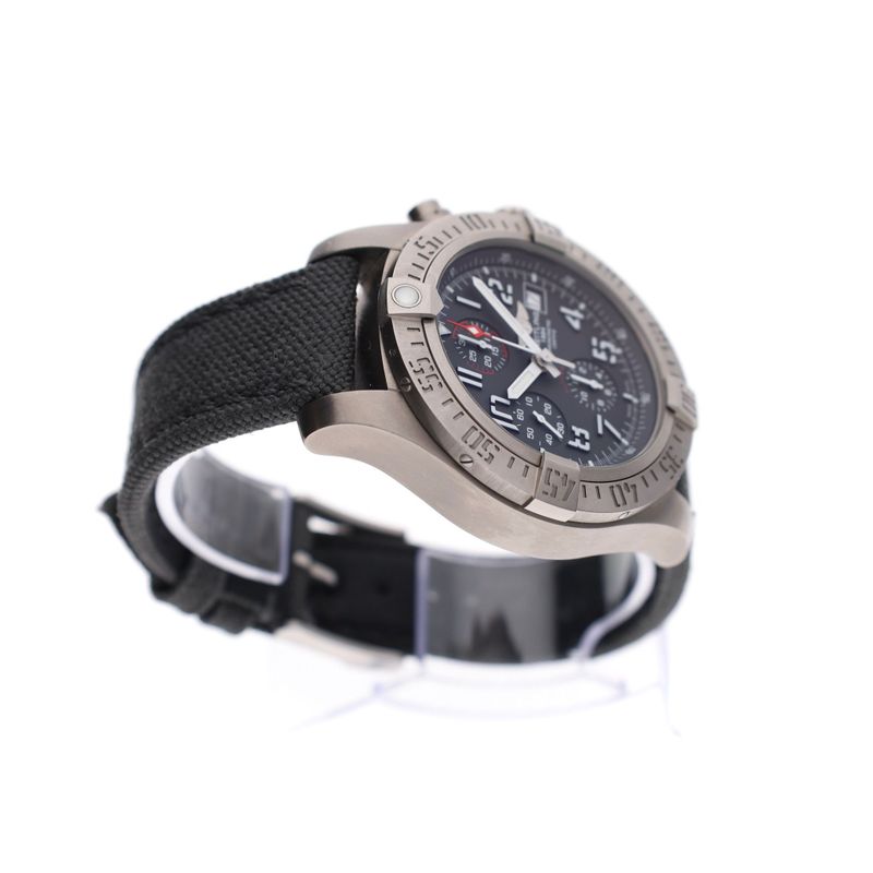 Afbeelding 8 van Breitling Avenger Bandit Chronograph E1338310; Automatisch Heren Horloge