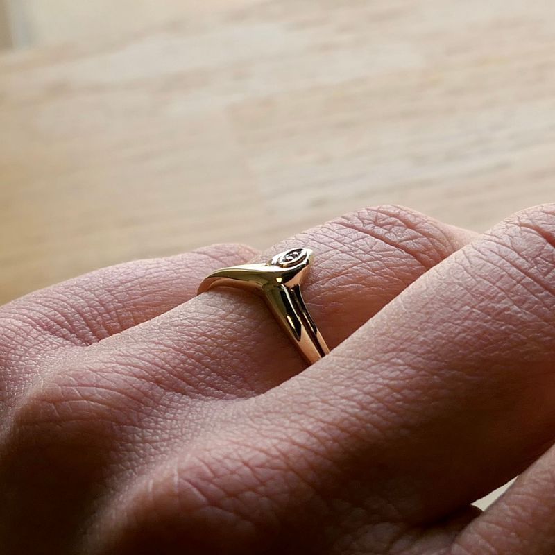 Image 10 of Golden Decorative Ring with Diamond; 0.005 ct.