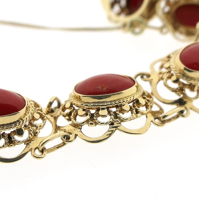 Image 6 of Antique gold bracelet with blood corals