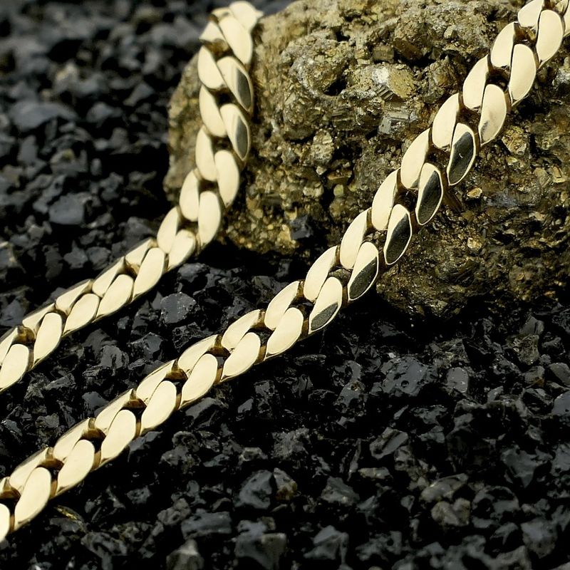 Image 2 of Gold flat gourmet link bracelet