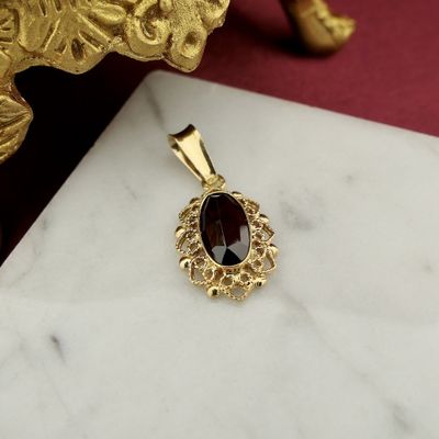 Vintage gold pendant with garnet Image 2 of Vintage gold pendant with garnet