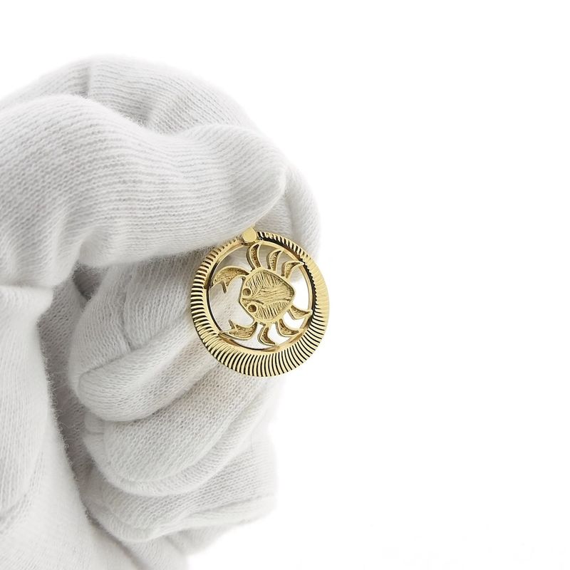 Image 8 of Gold zodiac sign pendant; Cancer | Fabiola