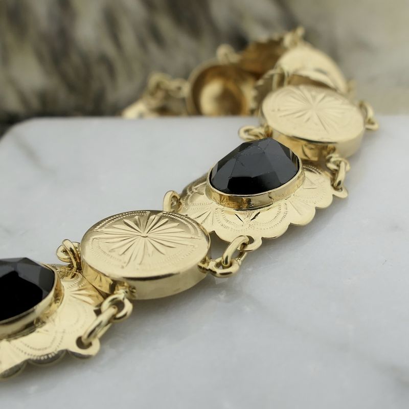 Image 7 of Antique gold boat bracelet with garnet