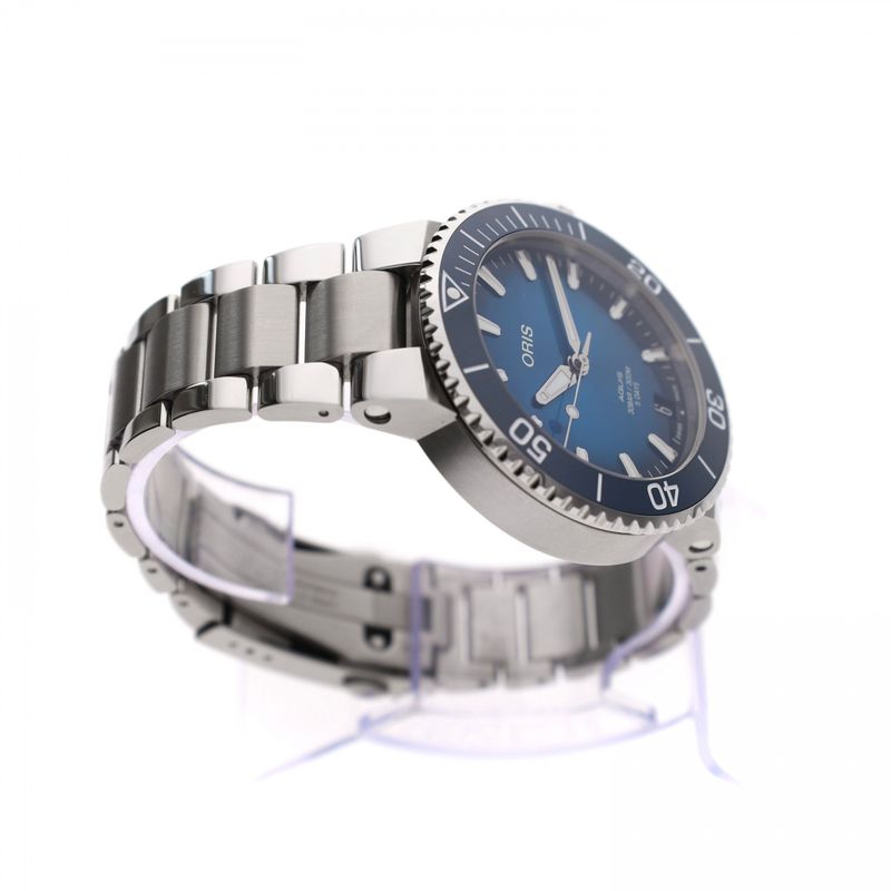Image 8 of Oris Aquis Date '5-Days' Cal. 400; Automatic Watch