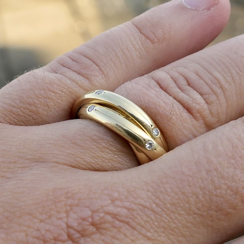 Image 15 of 18-karat gold trinity ring with 0.225 ct. diamond | Cartier