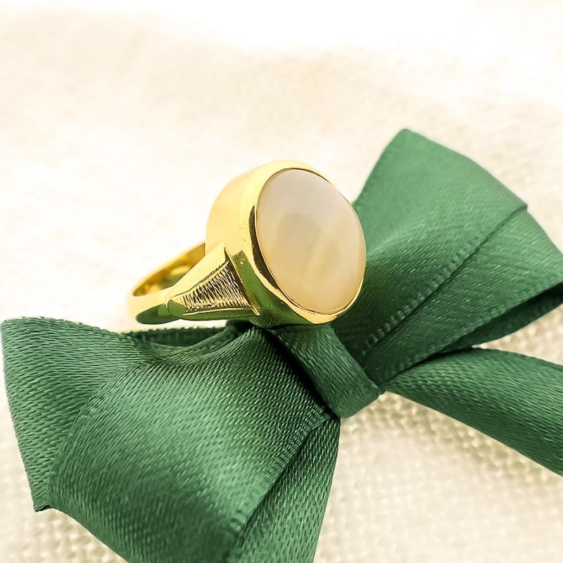 Image 2 of Vintage gold ring with moonstone