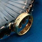 Image 2 of Gold ring with pattern