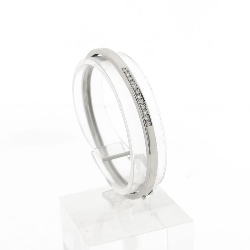Image 1 of White gold bangle with 0.30 ct. diamonds | Ø 54.3 mm