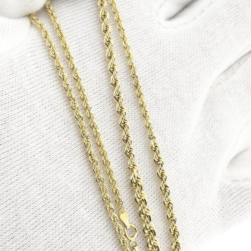Image 8 of Gold twisted link chain