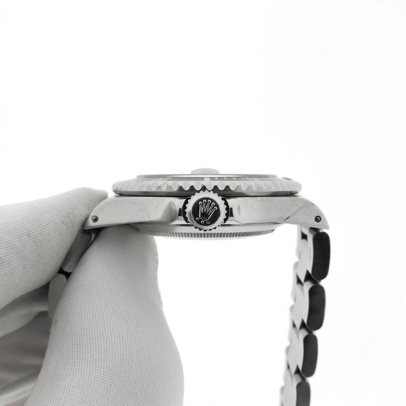 Image 7 of Rolex Submariner Date 16610; Men's diving watch in full set from 1995