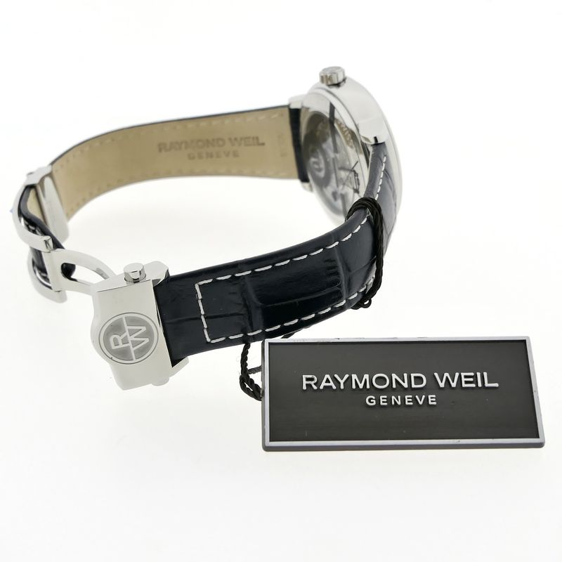 Image 11 of Raymond Weil Maestro 'Moon Phase' 2239-STC-00659; Automatic men's watch with moon phase
