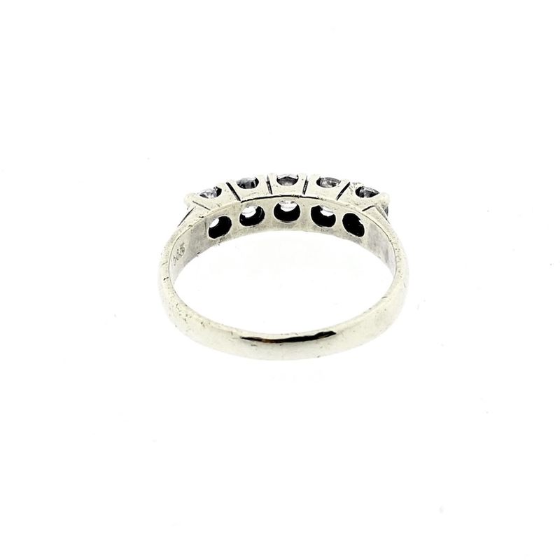 Image 4 of White gold ring with zirconia