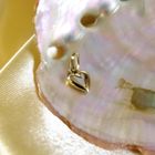 Image 2 of Gold pendant/charm of a heart