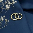 Image 2 of Gold matte earrings | Ø 20 mm