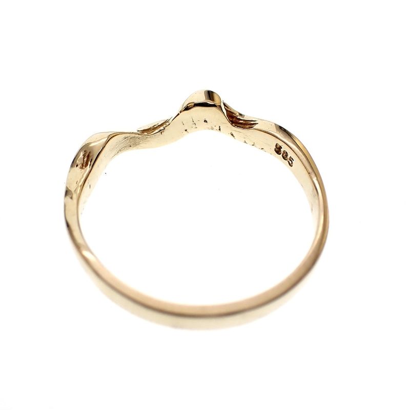 Image 4 of Gold ring with organic design
