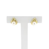 Gold stud earrings with pearl
