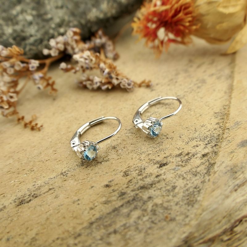 Image 2 of White gold earrings with aquamarine and diamond | 0.09 ct.