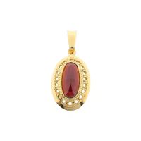 Gold pendant with garnet